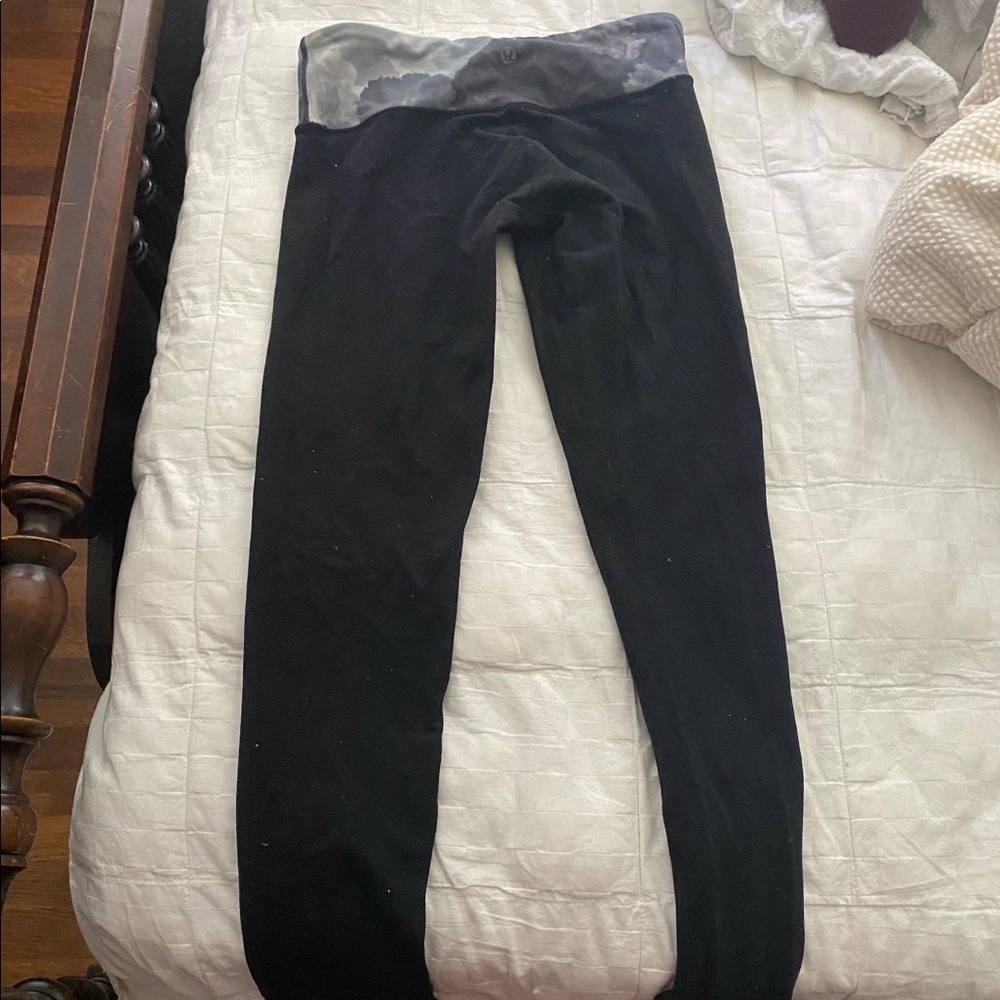 Lulu lemon leggings! (Size 8)